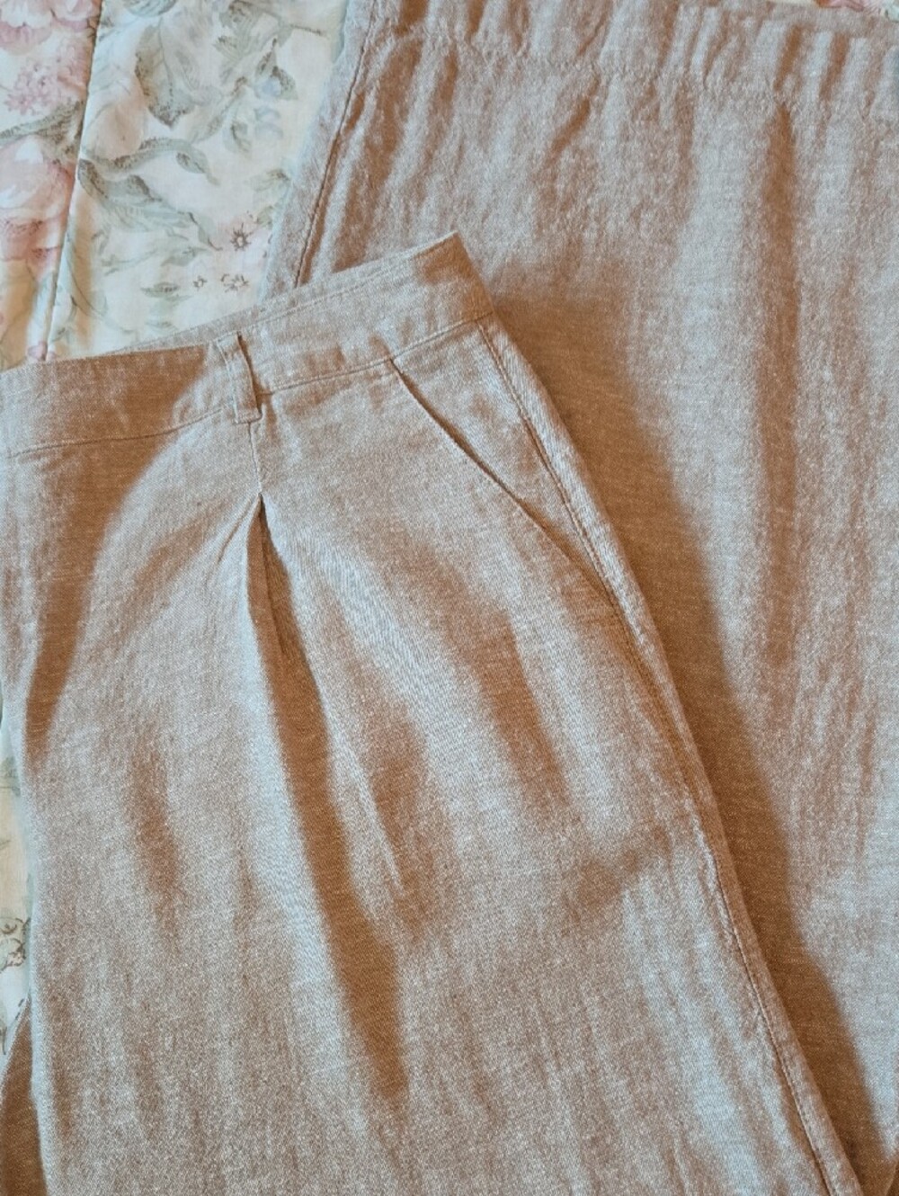 Reitmans Linen‑Blend Structured Pants – Size 14 – Sand Beige – Tailored Fit - Picture 4 of 6